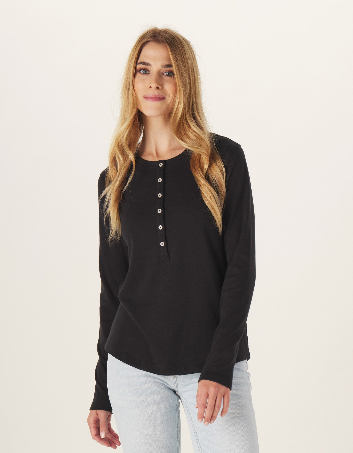 Women's Puremeso Henley in Black
