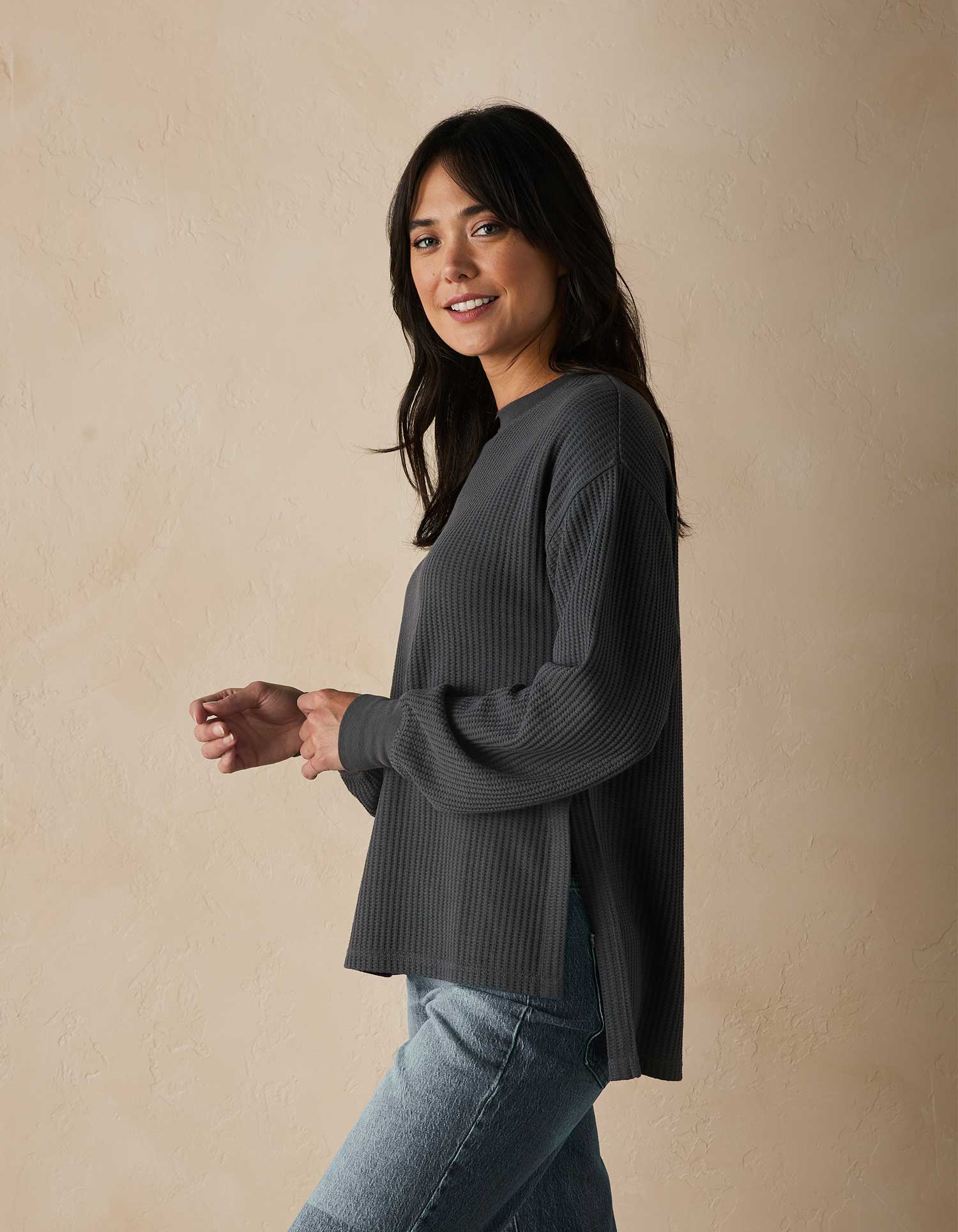 Honeycomb Waffle Split Side Pullover in Shadow