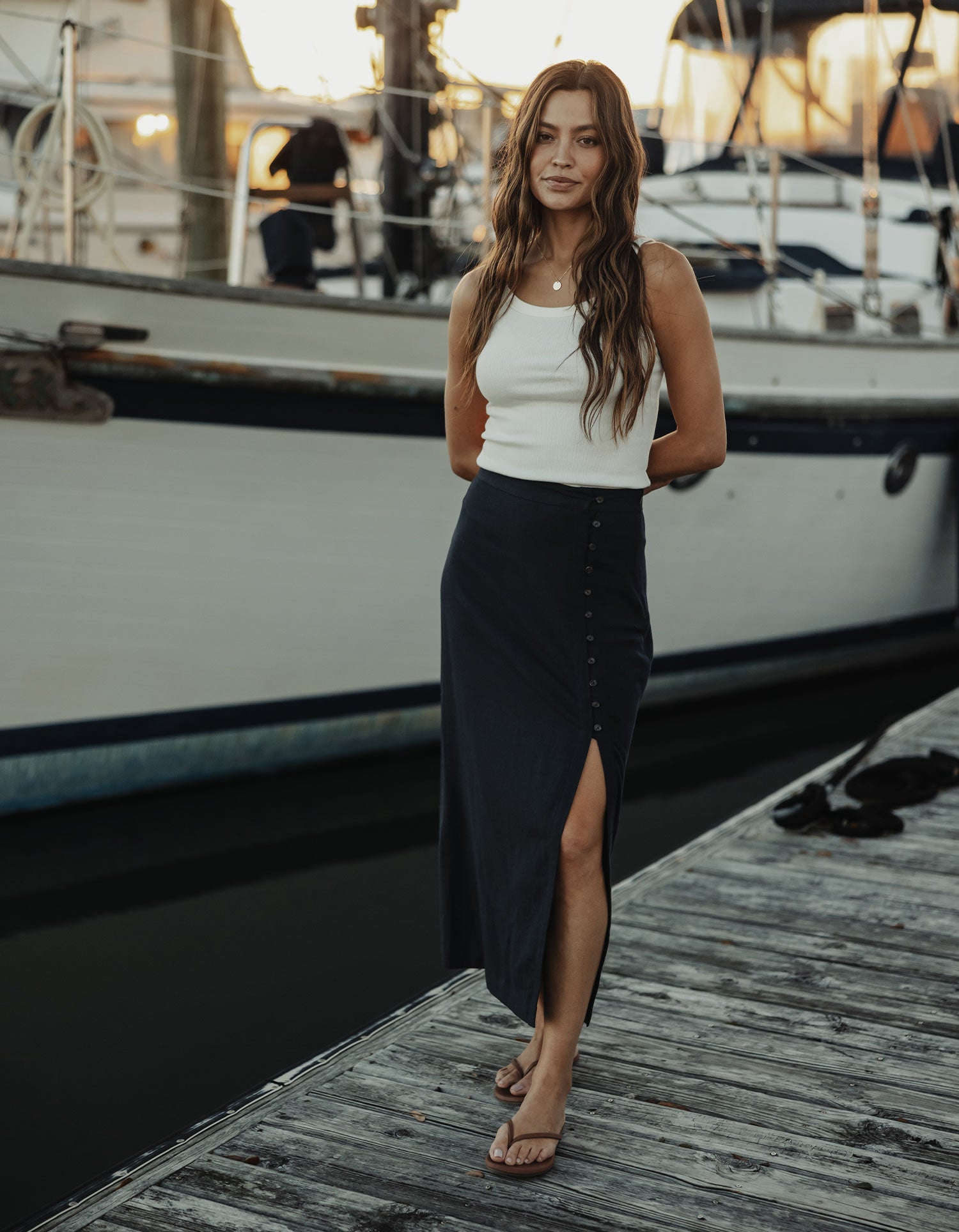 Leukos Linen-Blend Midi Skirt in Navy