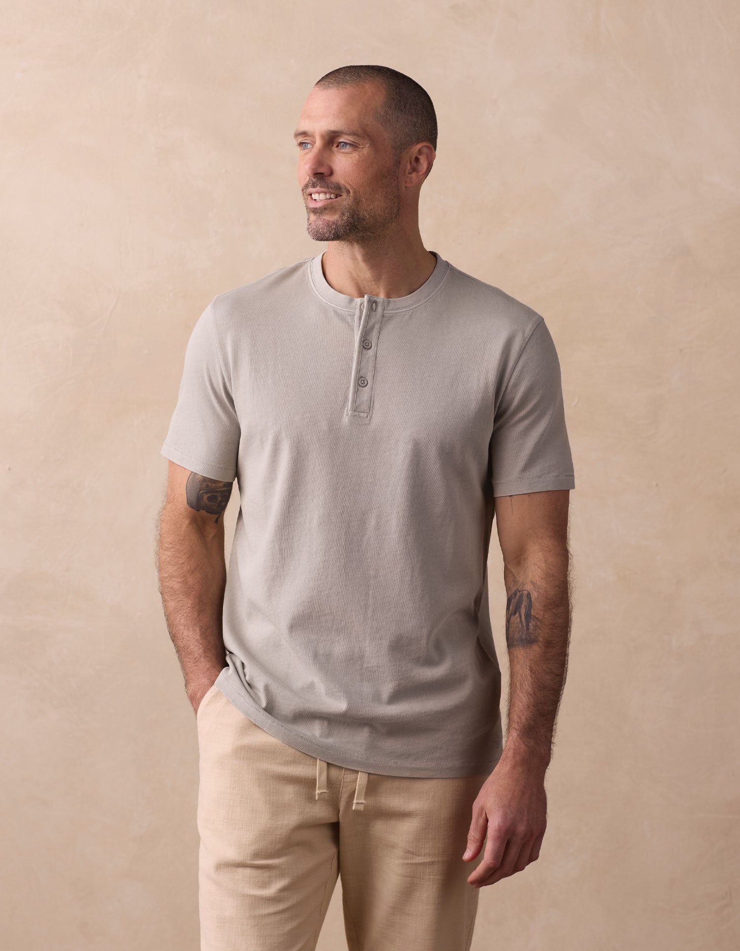 Normal Jersey Henley in Limestone